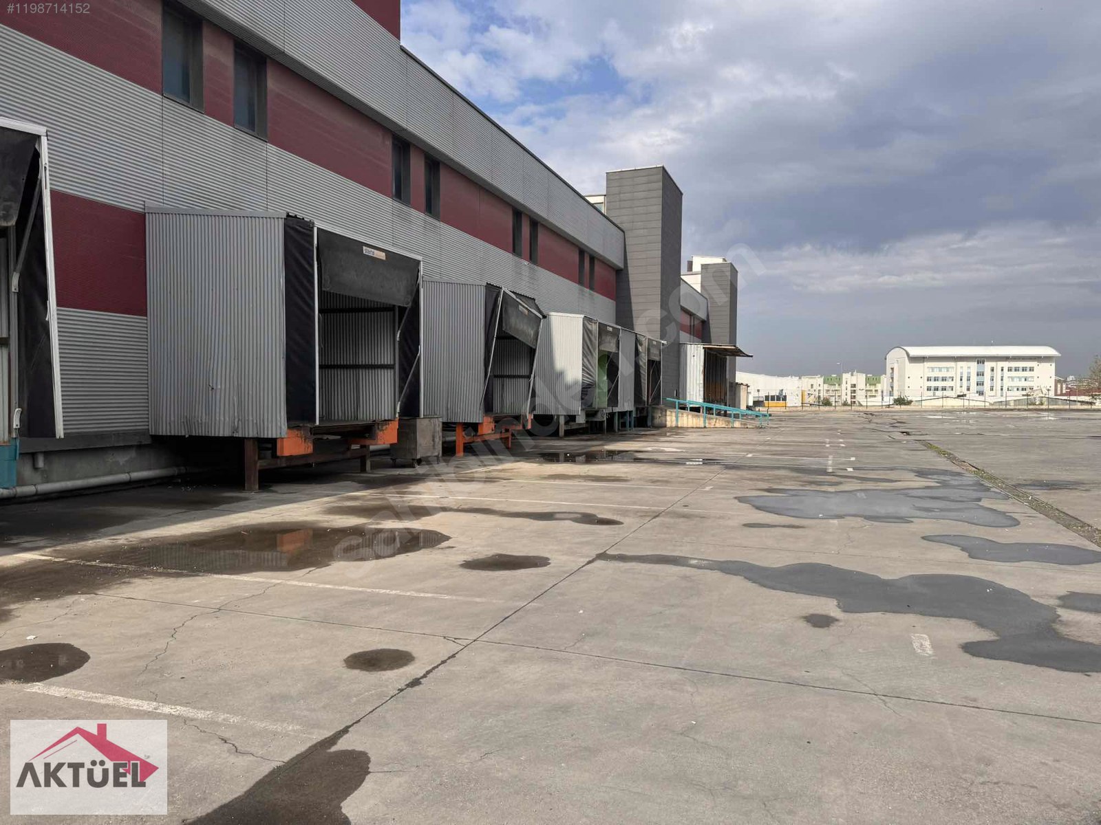 Samandıra da Kiralık 12 600 m2 Depo/Antrepo